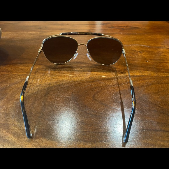New Chloe Gold Tortoise Aviator Sunglasses w Case main image 9